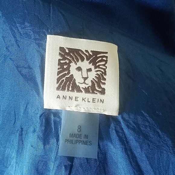 Blazer - Picture 8 of 9